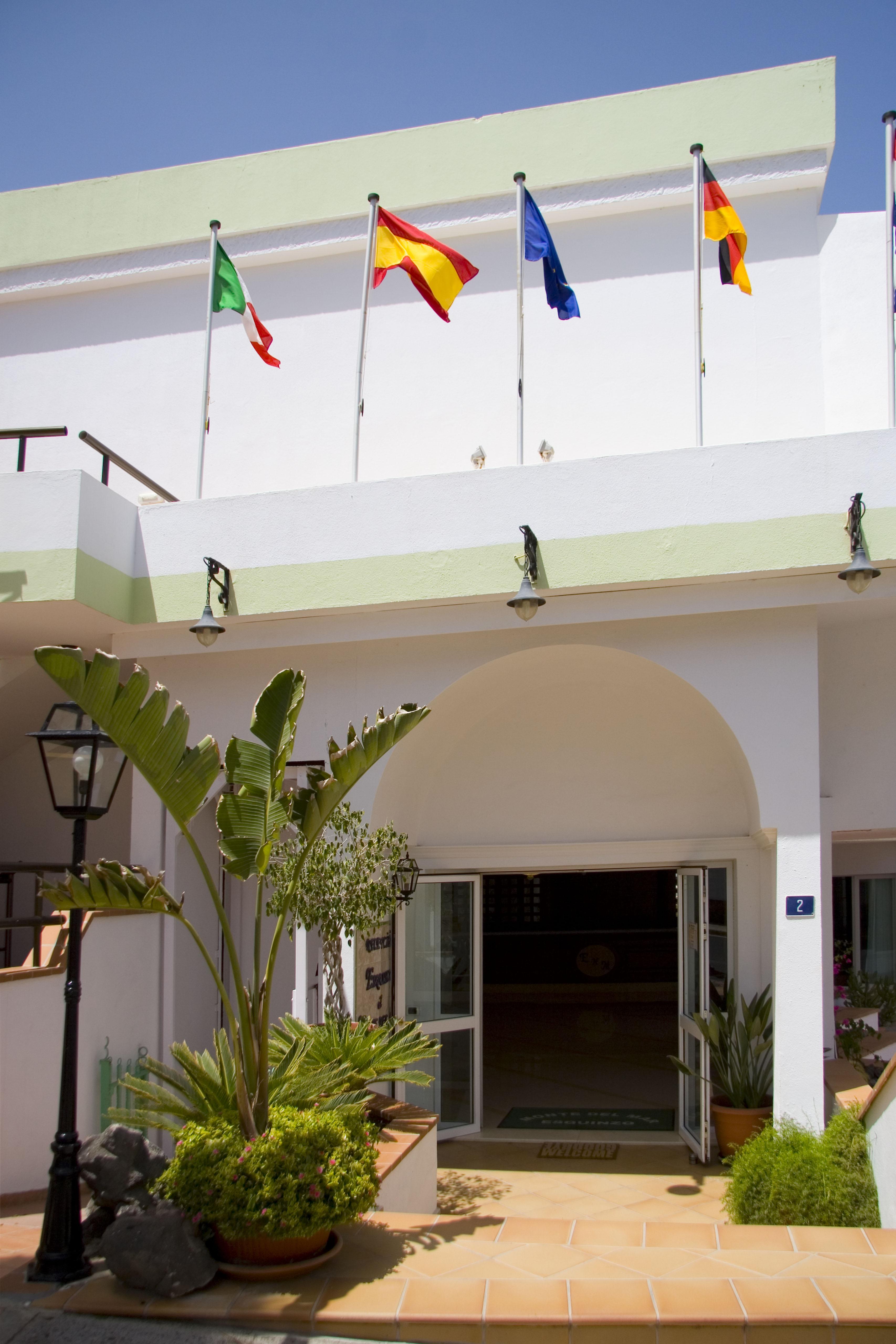 Aparthotel Esquinzo Y Monte Del Mar Playa De Esquinzo Екстер'єр фото