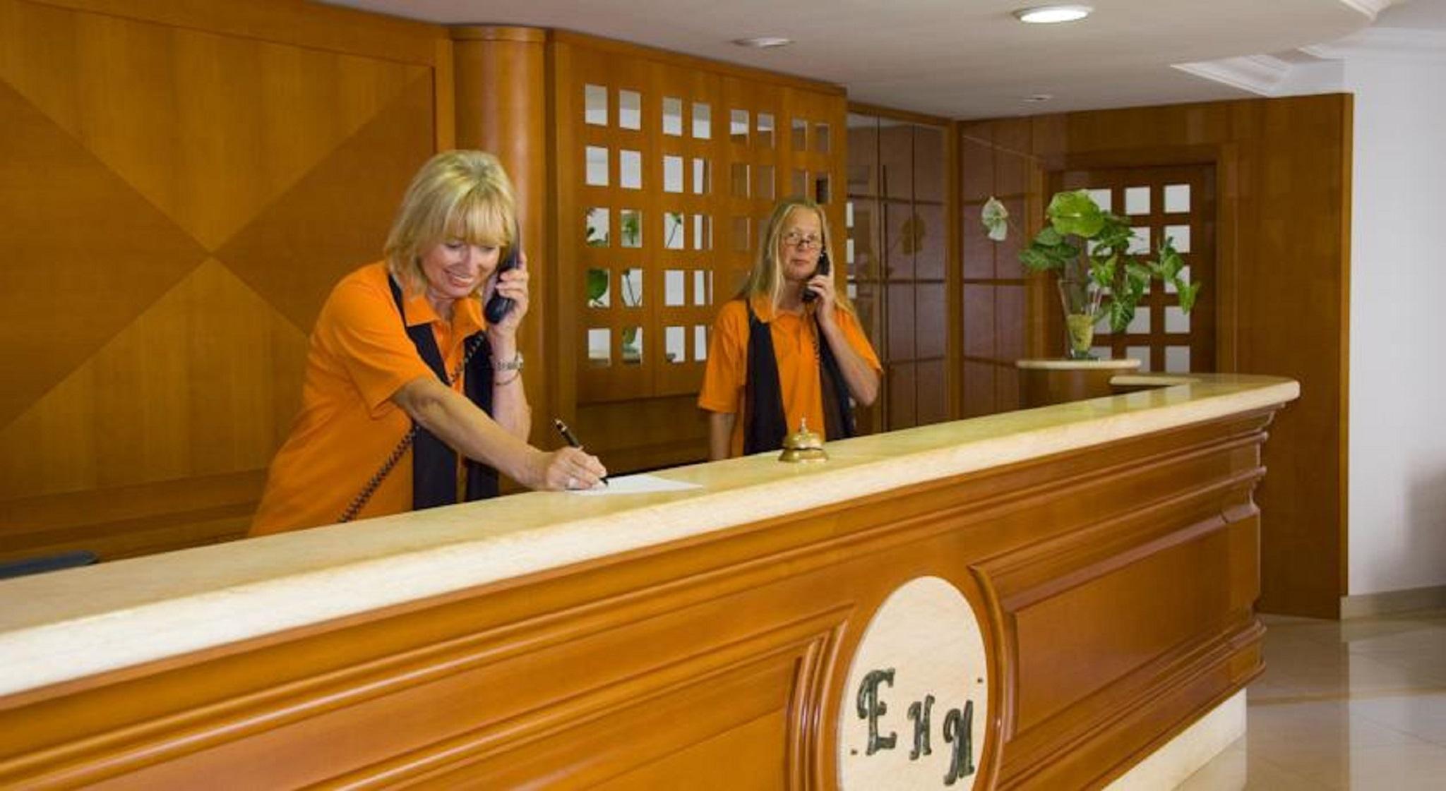 Aparthotel Esquinzo Y Monte Del Mar Playa De Esquinzo Екстер'єр фото