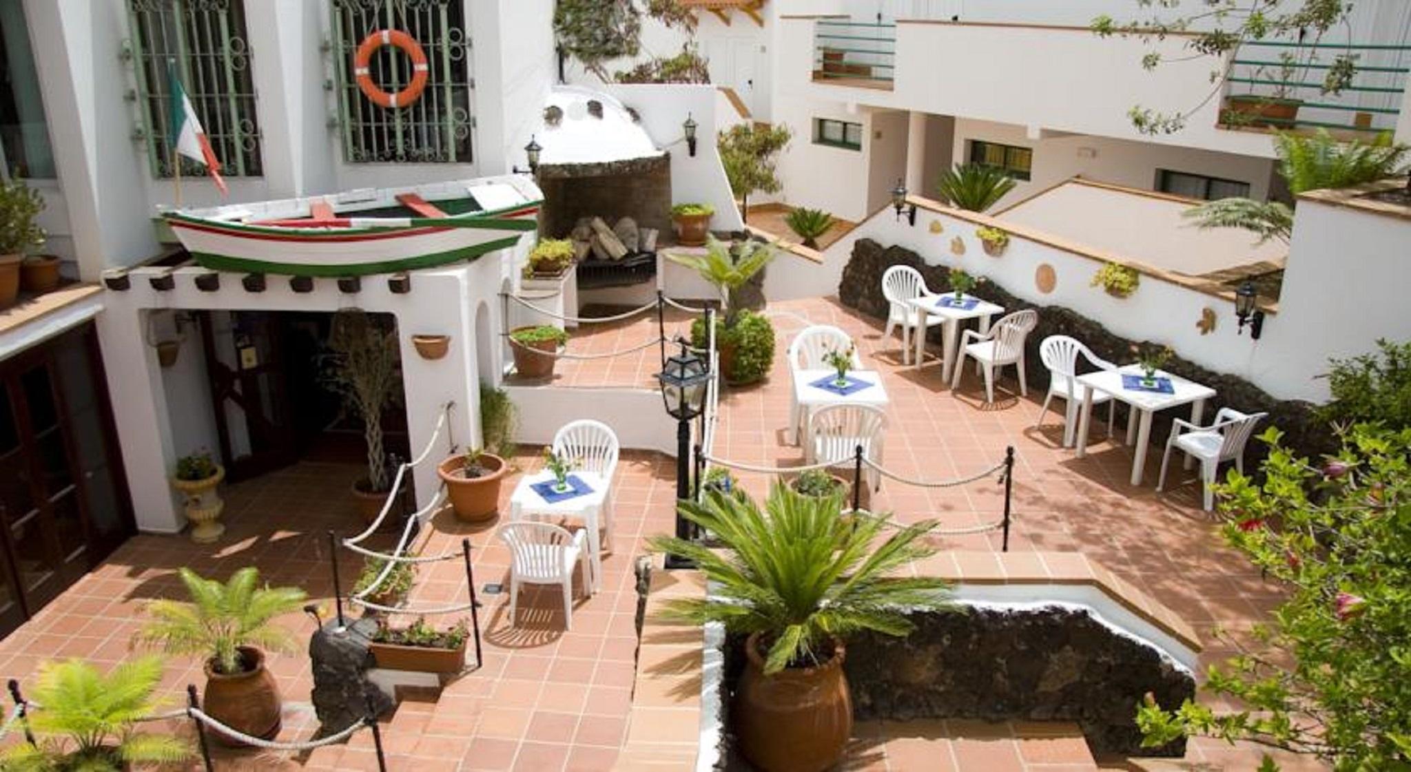 Aparthotel Esquinzo Y Monte Del Mar Playa De Esquinzo Екстер'єр фото
