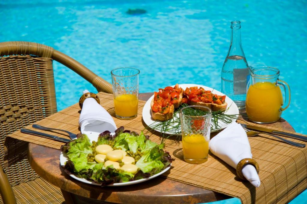 Aparthotel Esquinzo Y Monte Del Mar Playa De Esquinzo Номер фото